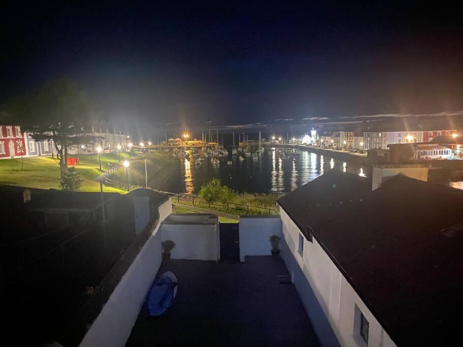 Aberaeron Island House - Panoramic Harbour Views 빌라 외부 사진